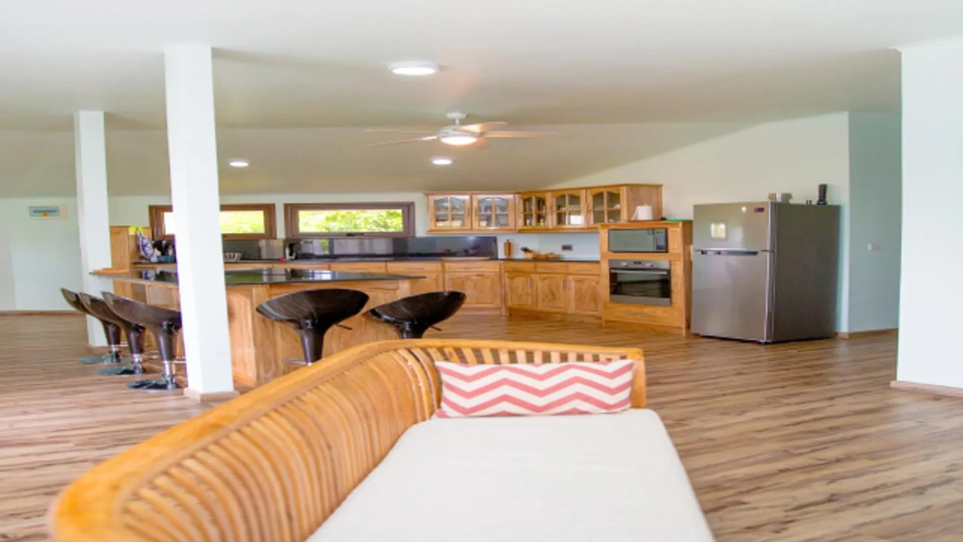 Spacious Apartment With Sea View Au Cap 124 M²