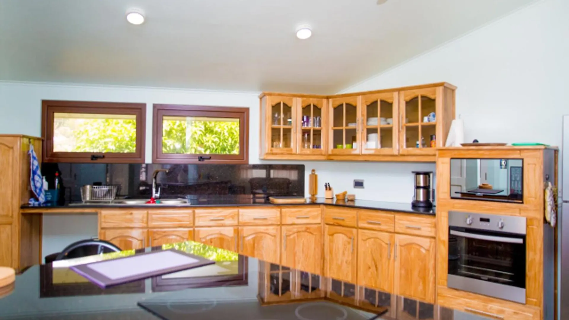 Spacious Apartment With Sea View Au Cap 124 M²